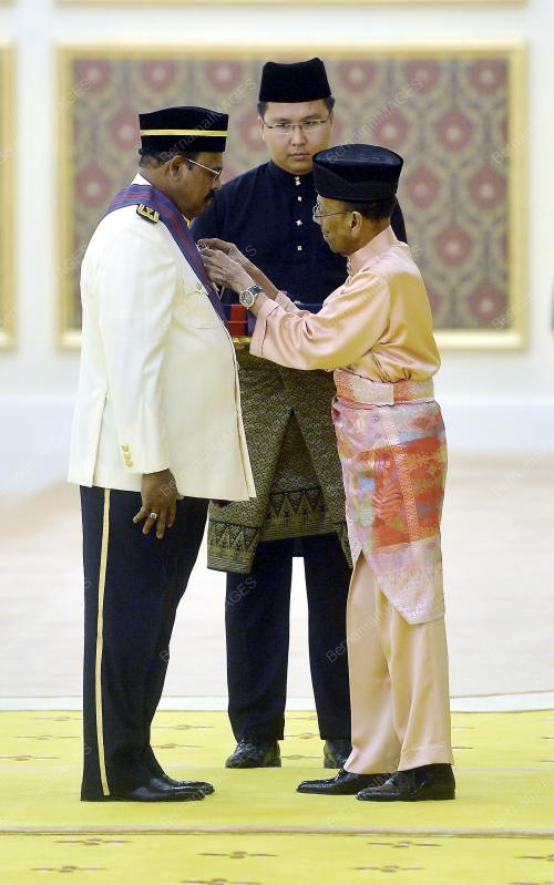 KL25_20092016_AGONG_PINGAT