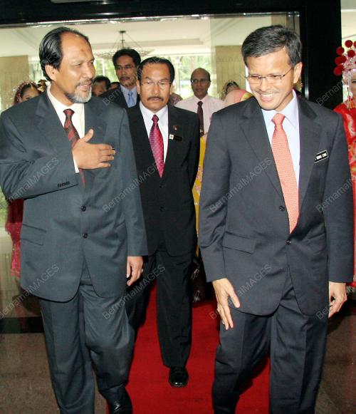 RAJA NONG CHIK RAJA ZAINAL ABIDIN