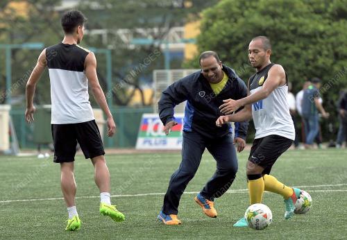 KL25_20112014_BOLA_SEPAK
