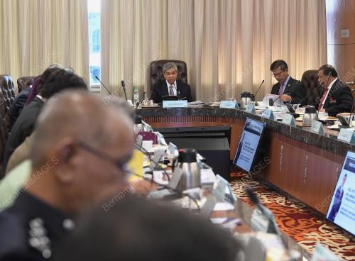 KL25_20112017_MESYUARAT