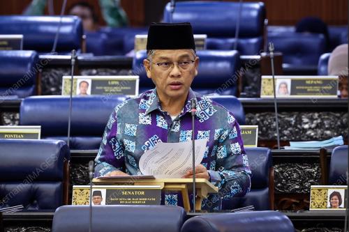 DATUK DR MOHD NA'IM MOKHTAR