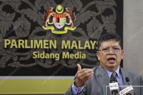 DATUK JOHARI ABDUL