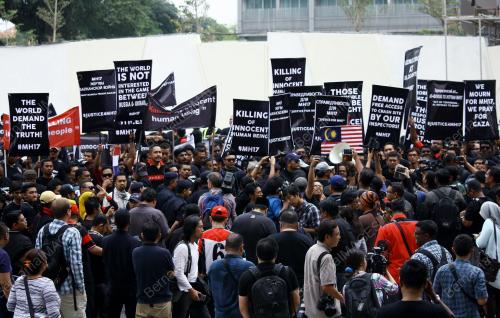 KL25_22072014_BANTAHAN