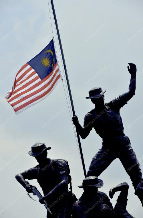 KL25_22082014_BERKABUNG