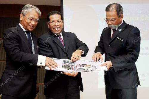 KL25_22092014_PERLANCARAN_BUKU