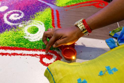 RANGOLI BERNAMA