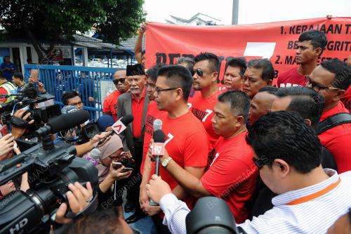 KL25_22112016_MERAH