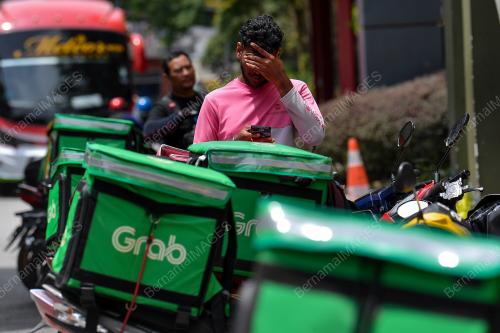 PENGHANTAR MAKANAN P-HAILING