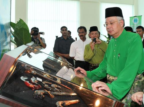 DATUK SERI MOHD NAJIB TUN RAZAK