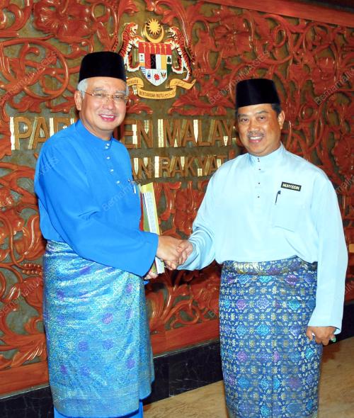 MOHD NAJIB TUN ABDUL RAZAK