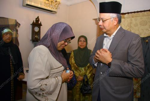 DATUK SERI MOHD NAJIB TUN ABDUL RAZAK