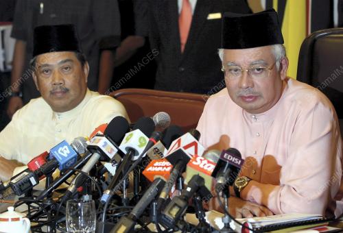 MOHD NAJIB TUN ABDUL RAZAK
