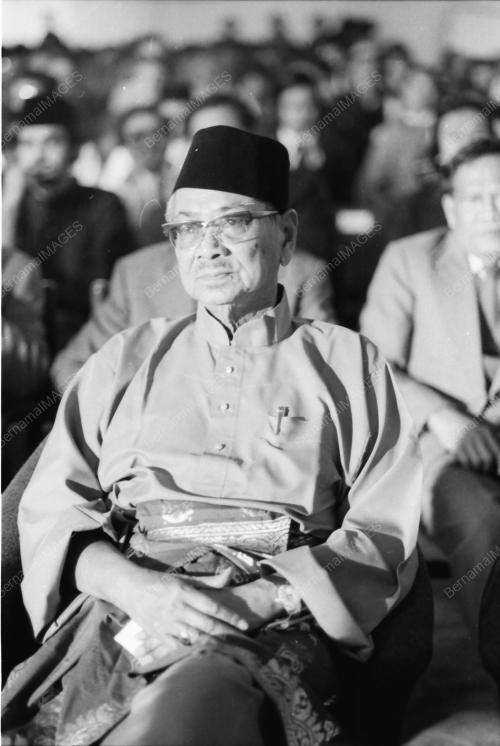TUNKU ABDUL RAHMAN LANCAR BANGUNAN