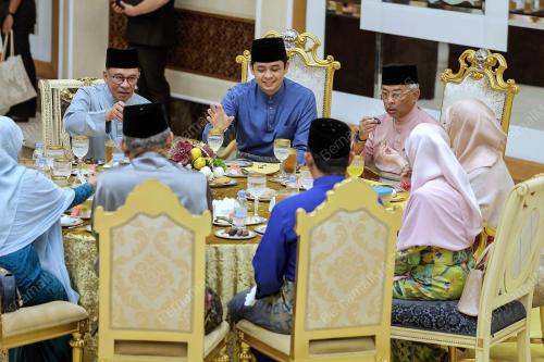AL-SULTAN ABDULLAH RI'AYATUDDIN AL-MUSTAFA BILLAH SHAH