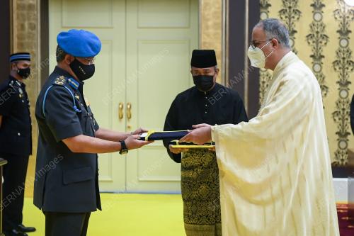 AL-SULTAN ABDULLAH RI'AYATUDDIN AL-MUSTAFA BILLAH SHAH
