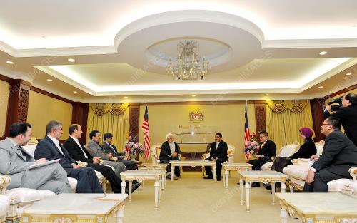 KL25_25072013_PARLIMEN