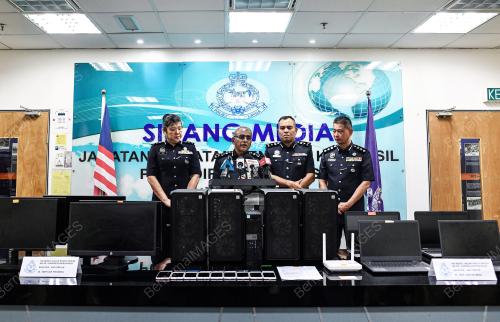 DATUK SERI RAMLI MOHAMED YOOSUF