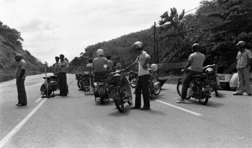 KL25_27032019_TANAH_RUNTUH