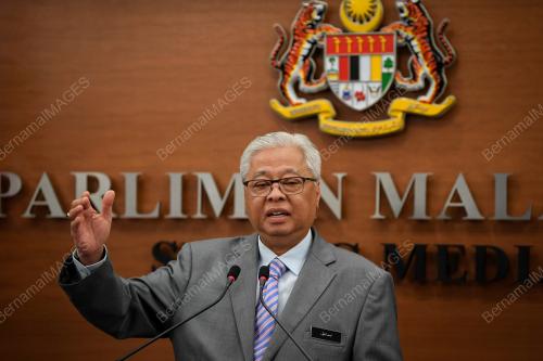 DATUK SERI ISMAIL SABRI YAAKOB