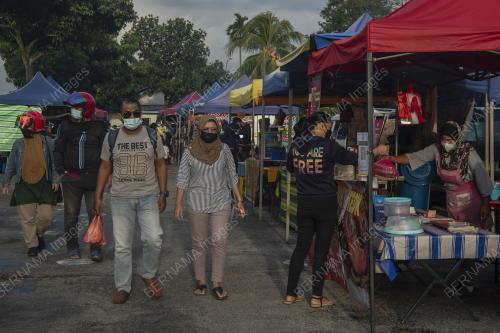 TINJAUAN DI TAPAK MENIAGA TAMAN MEDAN