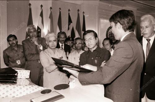 DATUK SERI DR MAHATHIR MOHAMAD