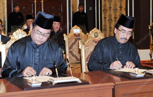 KL25_28062016_AGONG_SUMPAH