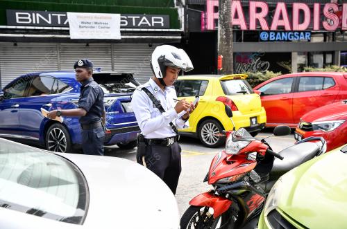 OPERASI HORMAT UNDANG-UNDANG JALAN RAYA POLIS KL