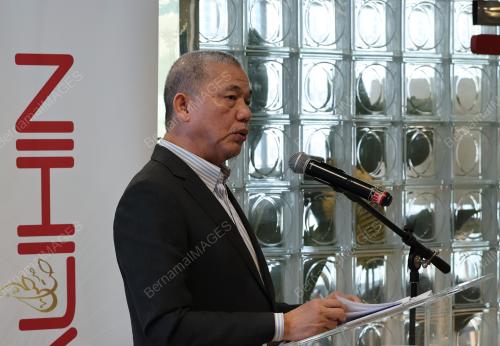 DATUK SERI FADILLAH YUSOF