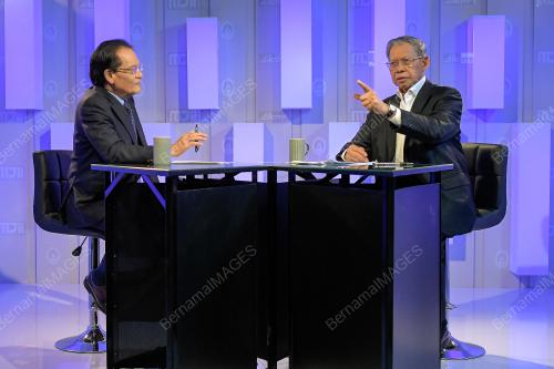 DATUK SERI MUSTAPA MOHAMED