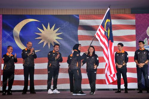MAJLIS PENYERAHAN BENDERA MALAYSIA