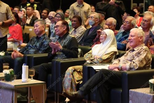 DATUK SERI ANWAR IBRAHIM