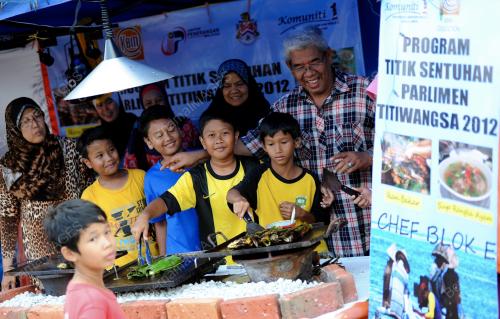 KL25_29122012_KOMUNITI_1M