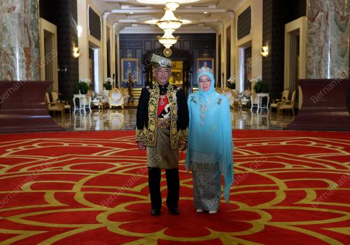 AL-SULTAN ABDULLAH RI'AYATUDDIN AL-MUSTAFA BILLAH SHAH