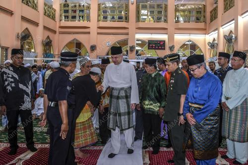 KL25_30112018_SOLAT_JUMAAT_BN201811295048