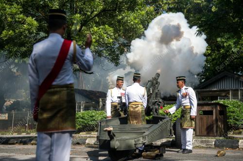 KL25_31012019_AGONG_BN201901289402