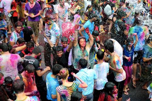 KL25_31032013_HOLI