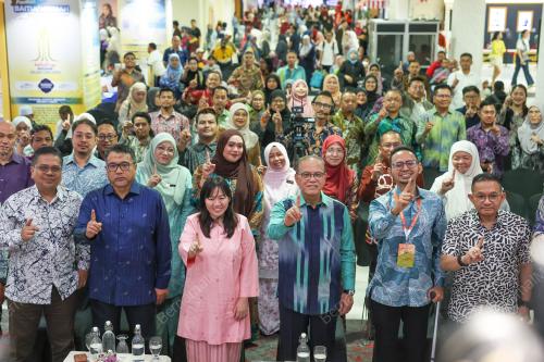DATUK SERI WAN ROSDY WAN ISMAIL