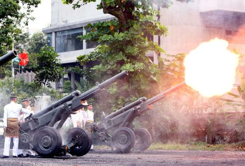TEMBAKAN MERIAM SEMPENA HARI KEMERDEKAAN KE-51