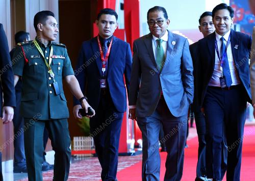 MESYUARAT MENTERI-MENTERI PERTAHANAN ASEAN KE 19