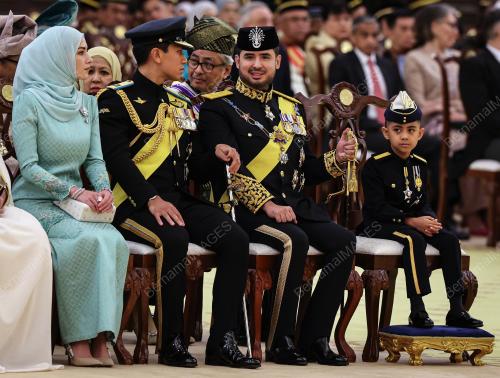 ISTIADAT PERTABALAN YANG DI-PERTUAN AGONG KE - 17