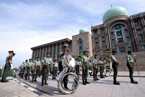 KAWALAN KEHORMATAN UTAMA