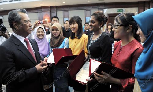 KL26_01042013_BIASISWA