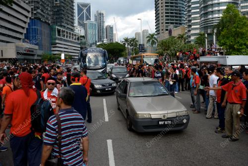 KL26_01052015_BANTAH_GST
