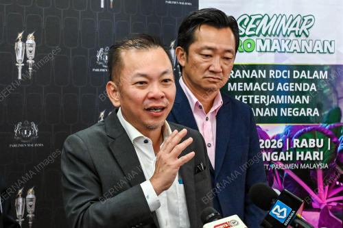 DATUK CHAN FOONG HIN