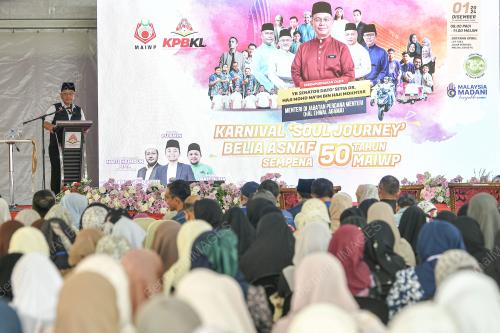 DATUK DR MOHD NA'IM MOKHTAR
