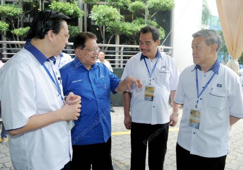 DATUK SERI NAJIB TUN ABDUL RAZAK
