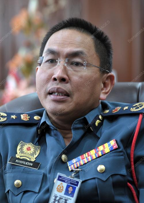 KL26_02122014_BOMBA
