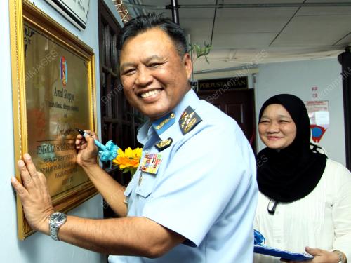 TAN SRI RODZALI DAUD