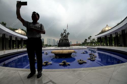 KL26_03082017_TUGU_NEGARA
