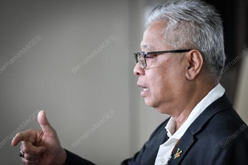 DATUK SERI ISMAIL SABRI YAAKOB